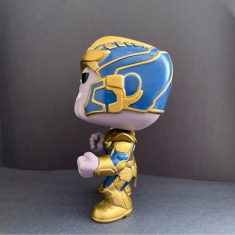 Funko Pop Marvel Thanos 6” - Picture 4 of 5